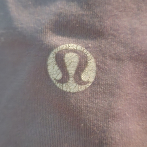 *flawed* Lululemon cropped leggings - Picture 3 of 5